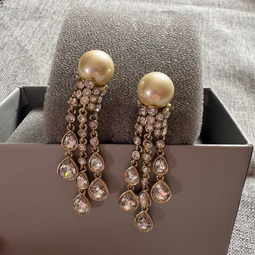 HEIDI DAUS “Elegant Tear Drop” beaded Crystal Drop Earrings MAKE ME AN OFFER!
